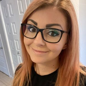 Meet your Posher, Emilie